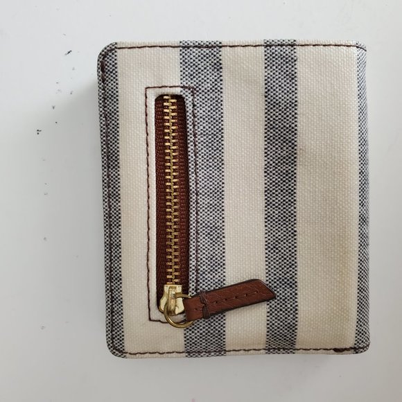 Fossil Bi-fold Wallet with RFID Protection - Picture 4 of 6